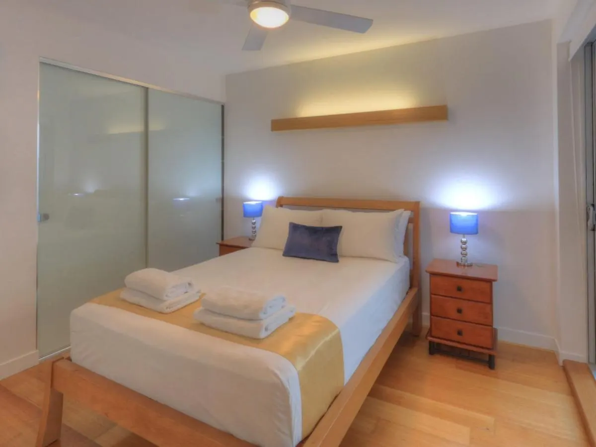 הורססהו ביי Maggies Beachfront Apartment 4
